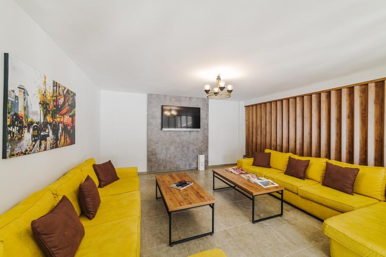 Uptown Bueyuek Anadolu Girne Hotel מראה חיצוני תמונה