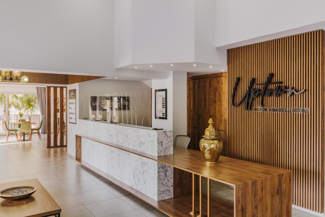 Uptown Bueyuek Anadolu Girne Hotel מראה חיצוני תמונה