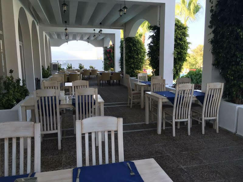 Uptown Bueyuek Anadolu Girne Hotel מראה חיצוני תמונה